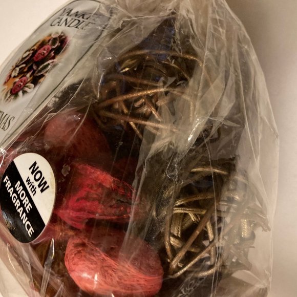 Yankee Candle Christmas Berries Potpourri 10 Oz New Old Stock - Picture 11 of 14